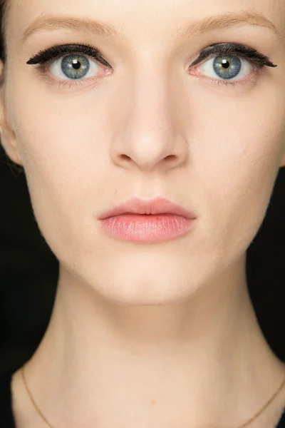 Look 1